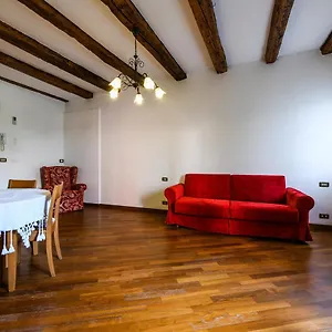  Apartment Red Fashion